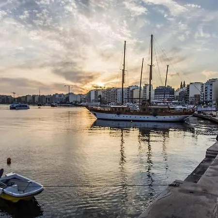 Stylish 1br With Terrace In With Wifi & Ac By 360 Estates * Gzira